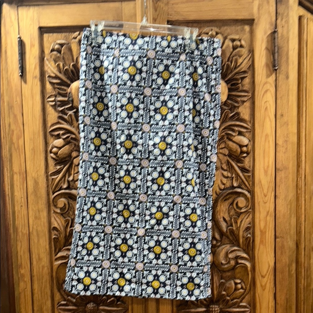 EUC Boden size 12 stretchy pencil skirt